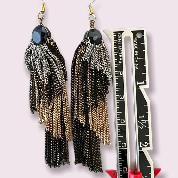 💎 FREE w/bundle❗️ Fashion Earrings metal chain dangles flashy party dancing - Picture 6 of 6